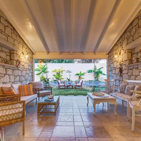 Alanarin Hotel 2*