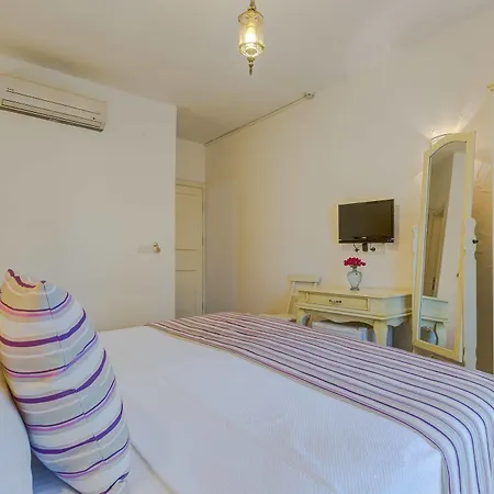 Alanarin Hotel