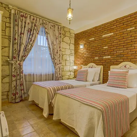 Hotel Alanarin 3*