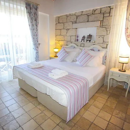 Alanarin Hotel