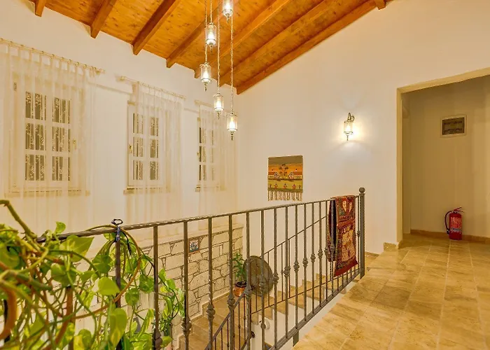 Ξενοδοχείο Alanarin 2*