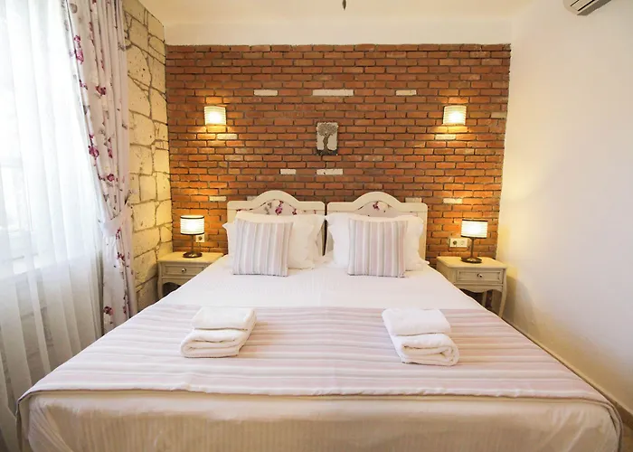 Ξενοδοχείο Alanarin 2*